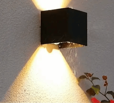 Sempira Pro™ – LED wandlamp met zonnepaneel